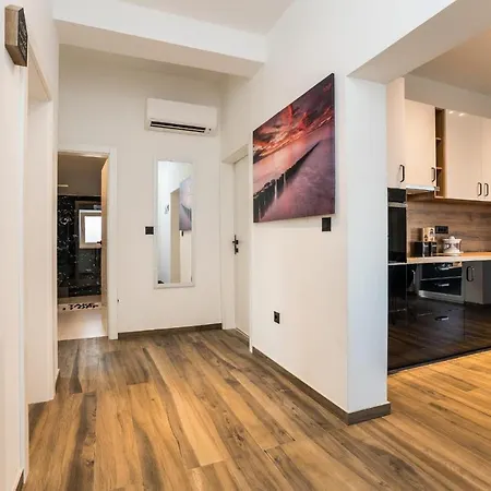 דירה Relax 3bdr With Terrace And Bbq