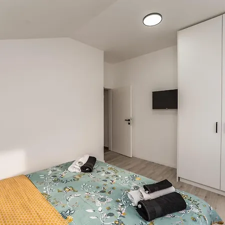 דירה Relax 3bdr With Terrace And Bbq זאדאר